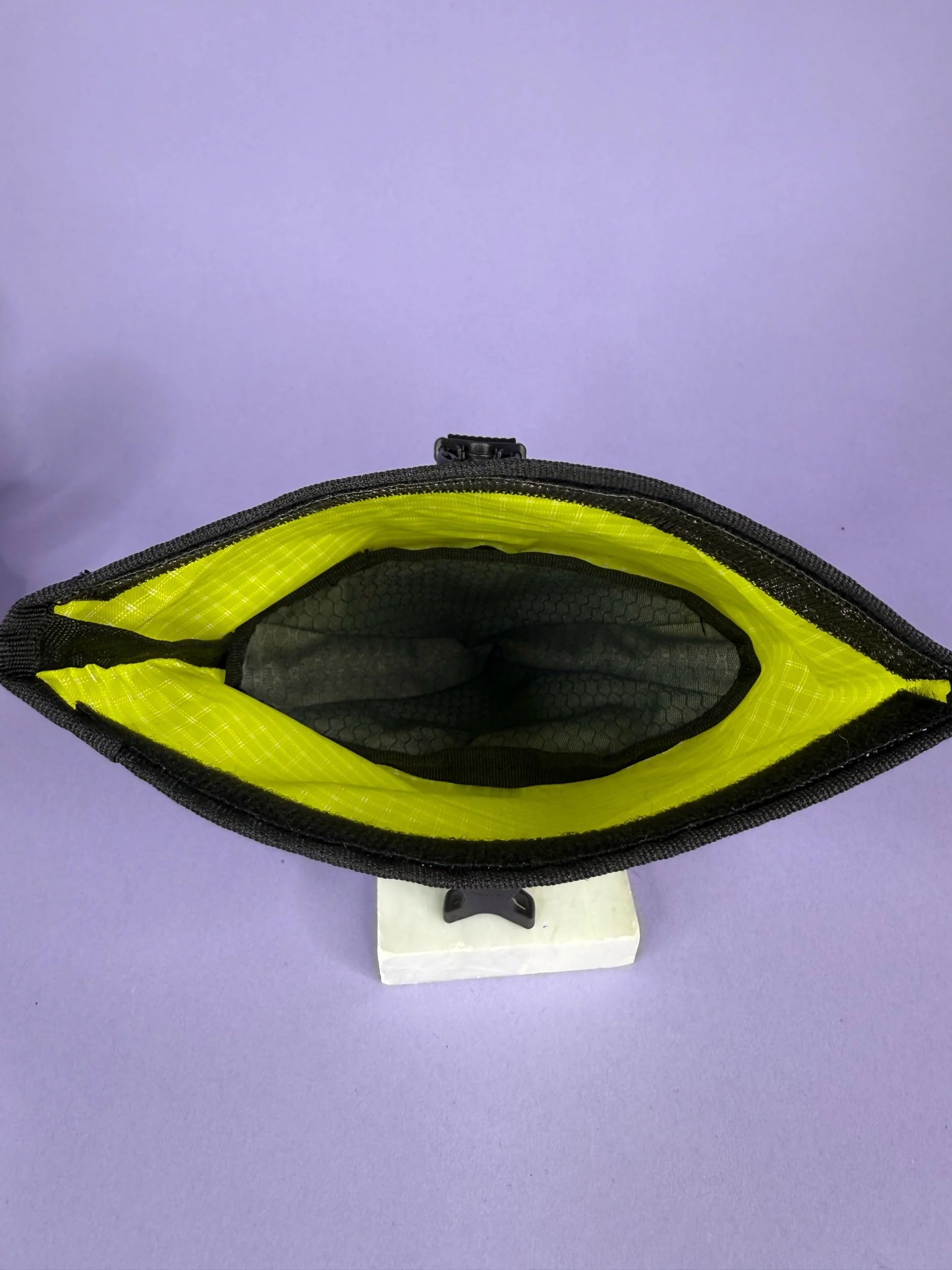 High-Vis/Fuchsia OniGEARi Bag