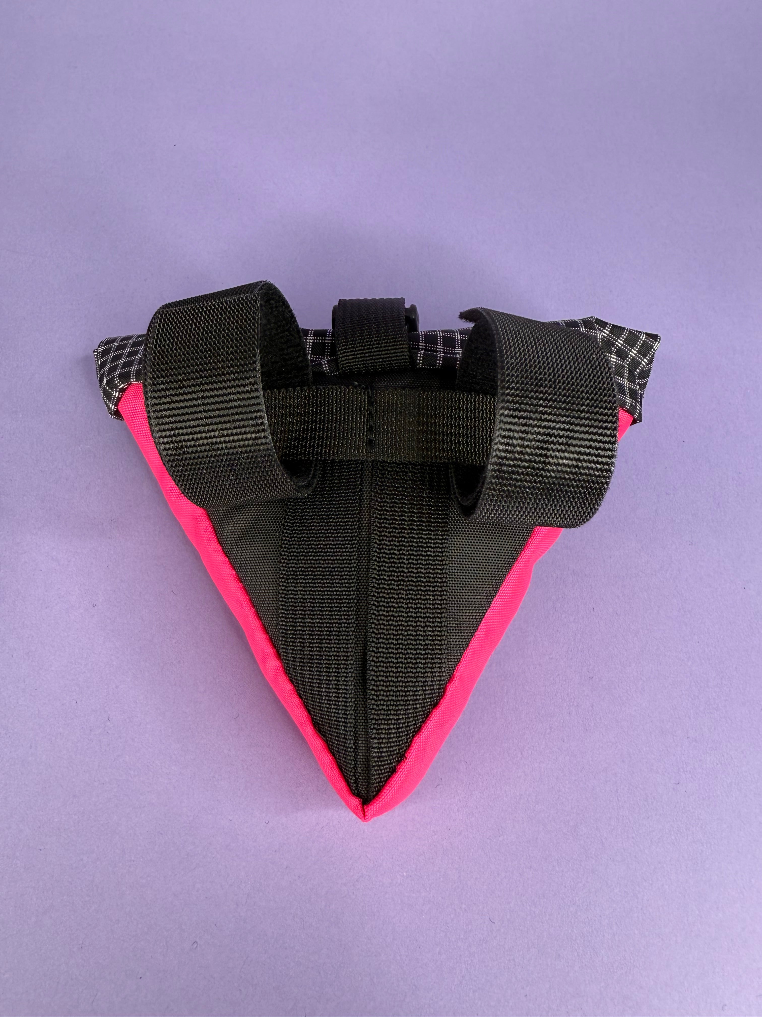 Black/Pink OniGEARI Bag