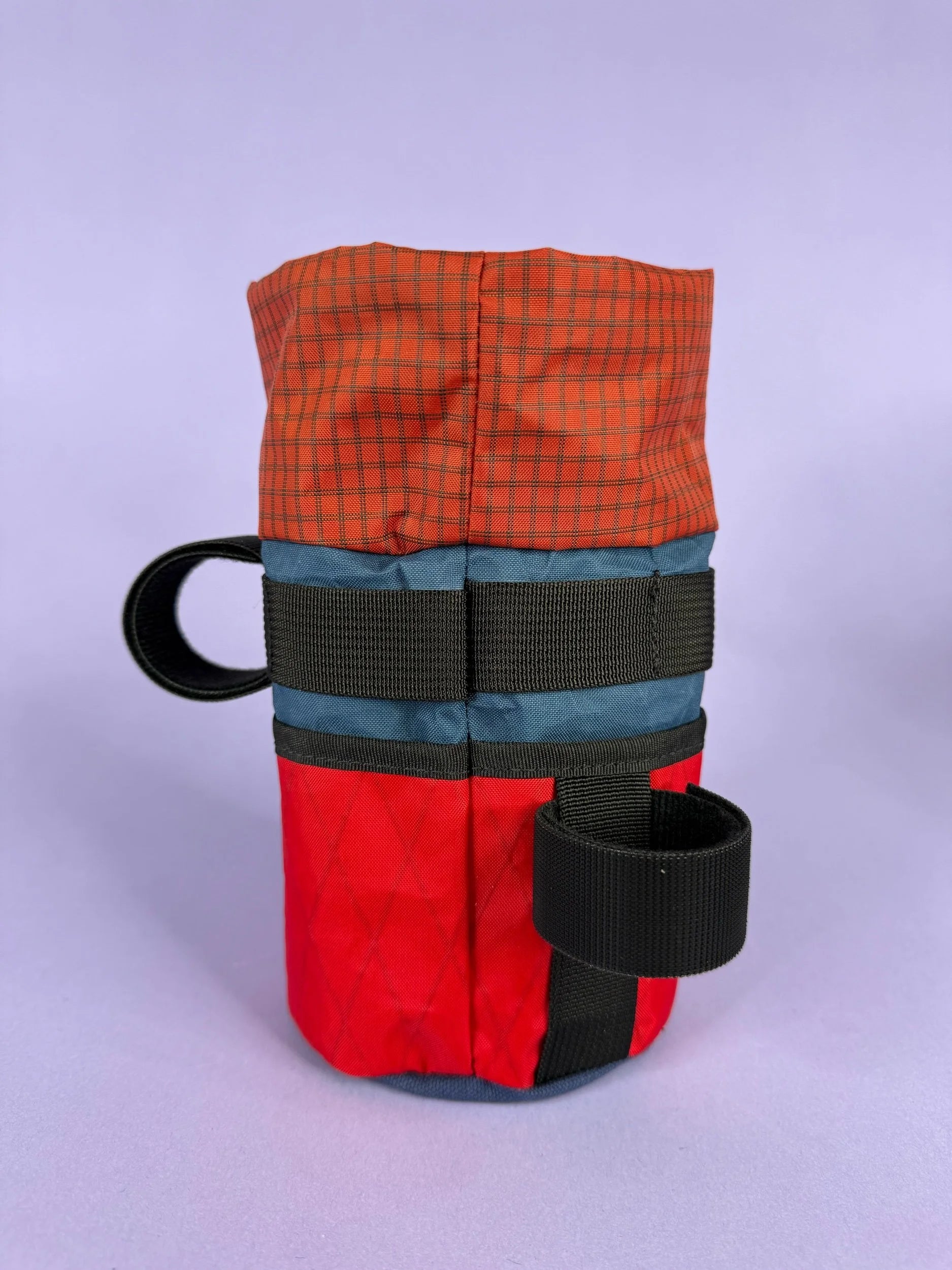 Blue/Red Feedbag