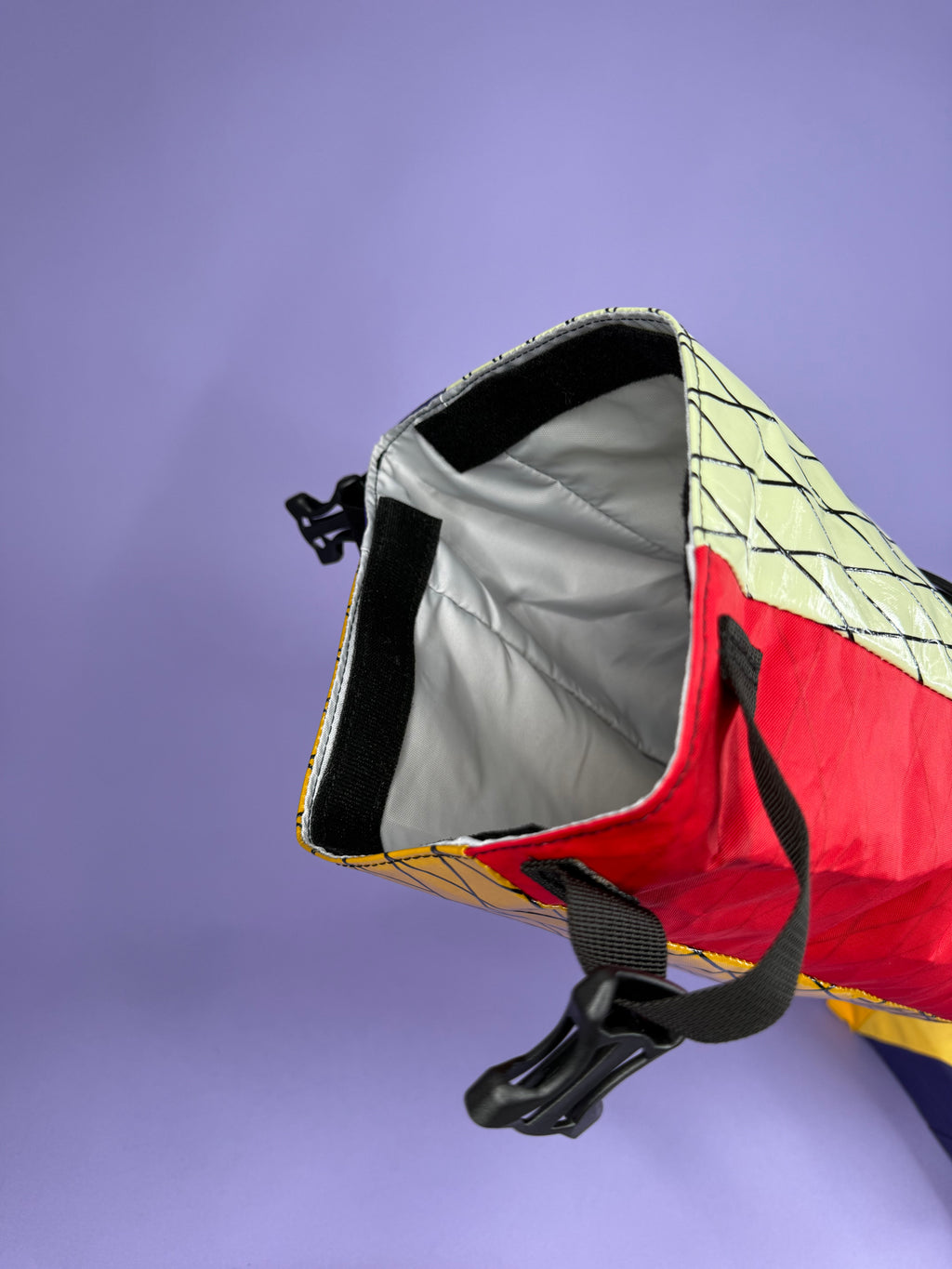 Seafoam/Red Saddlebag