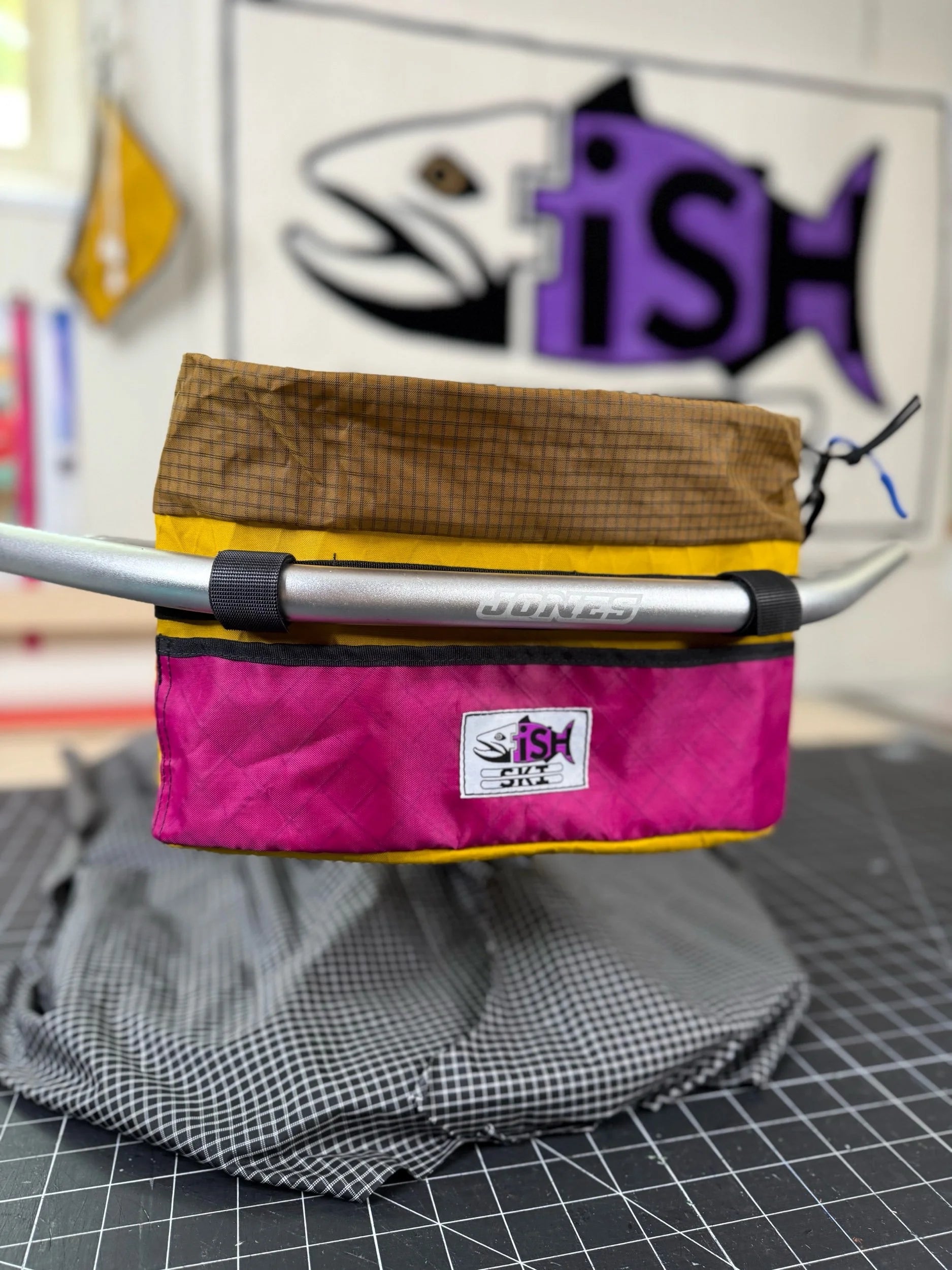 Goldenrod/Fuchsia Jones H-bar/Surly Moloko Bag