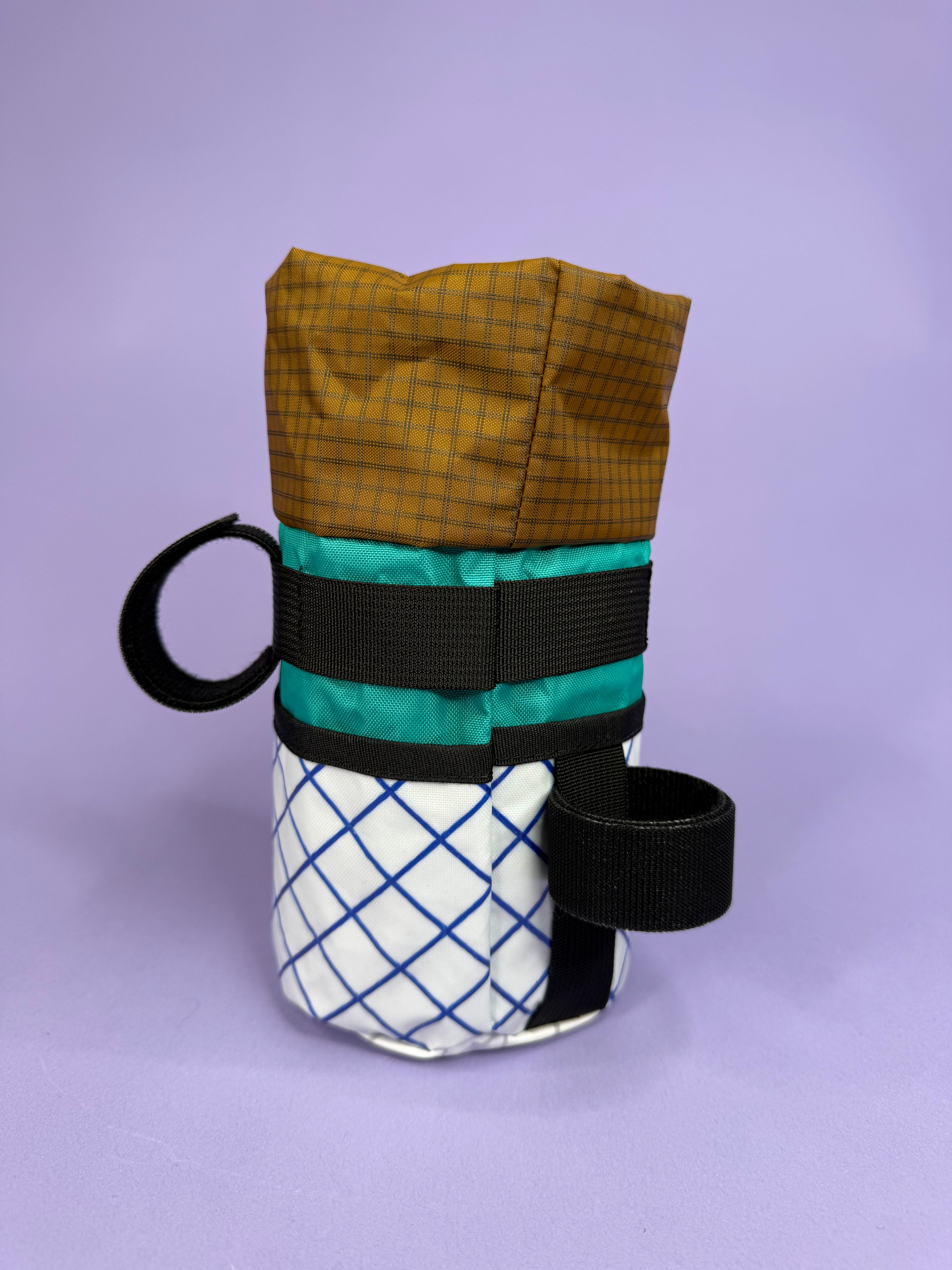 Teal/White X Feedbag