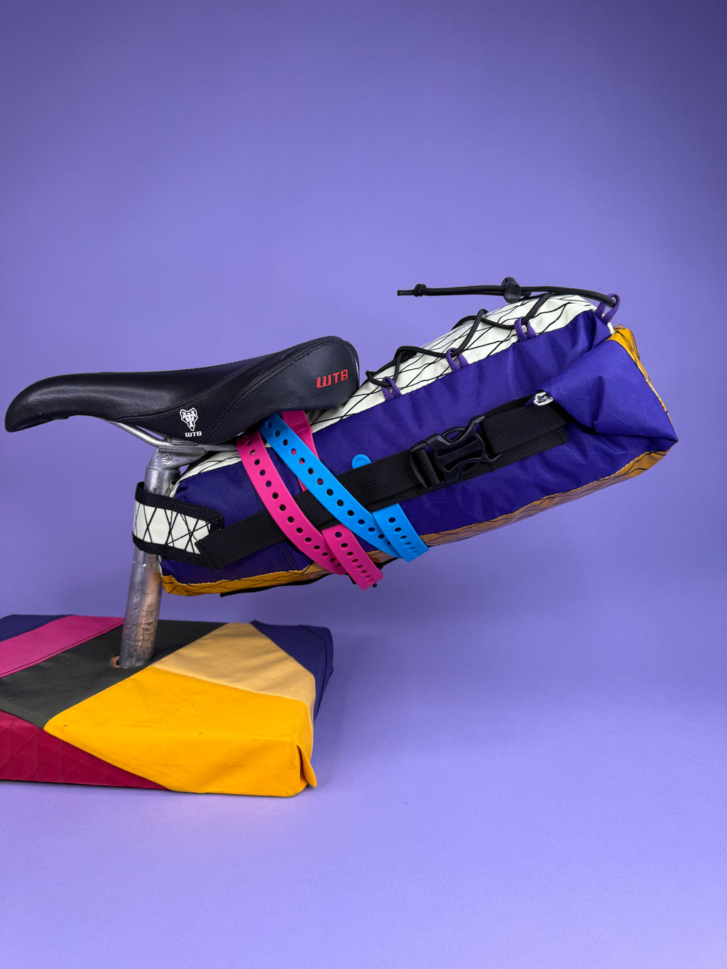 Seafoam/Red Saddlebag