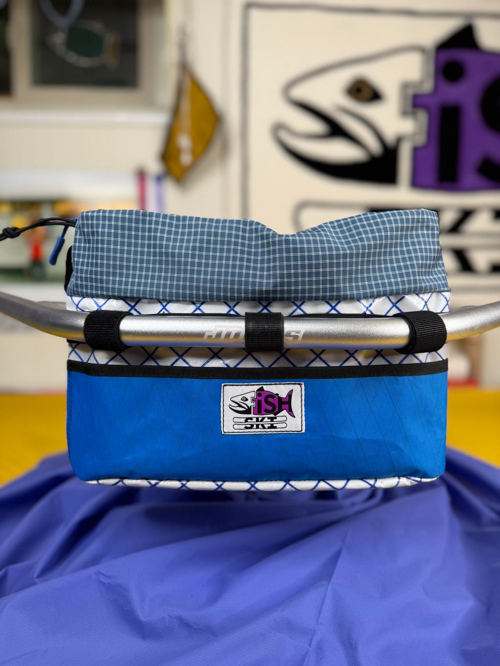 White X/Blue Jones H-bar/Surly Moloko Bag