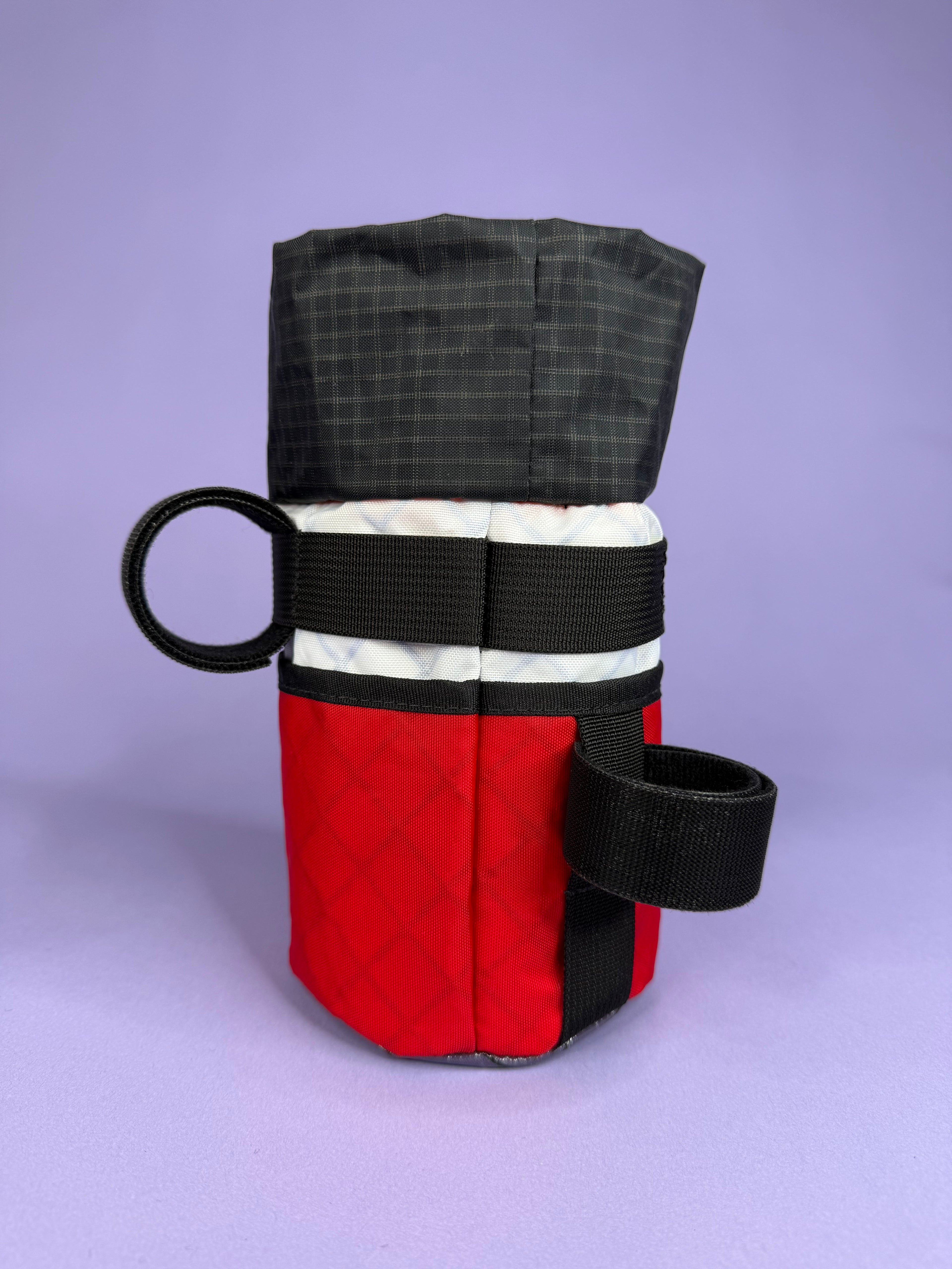 White/Red Feedbag