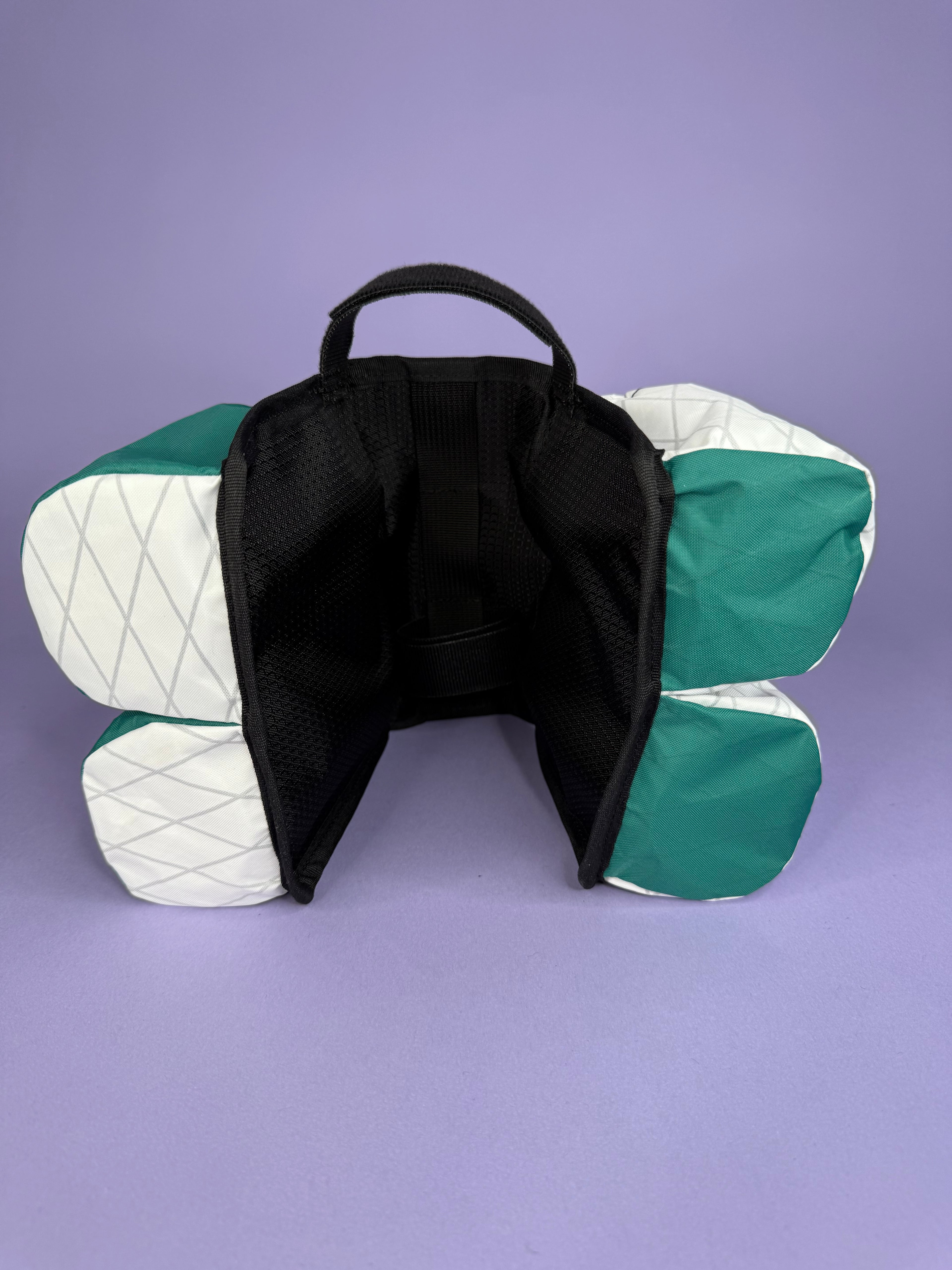 Green/White 4-Pack Beverage Carrier