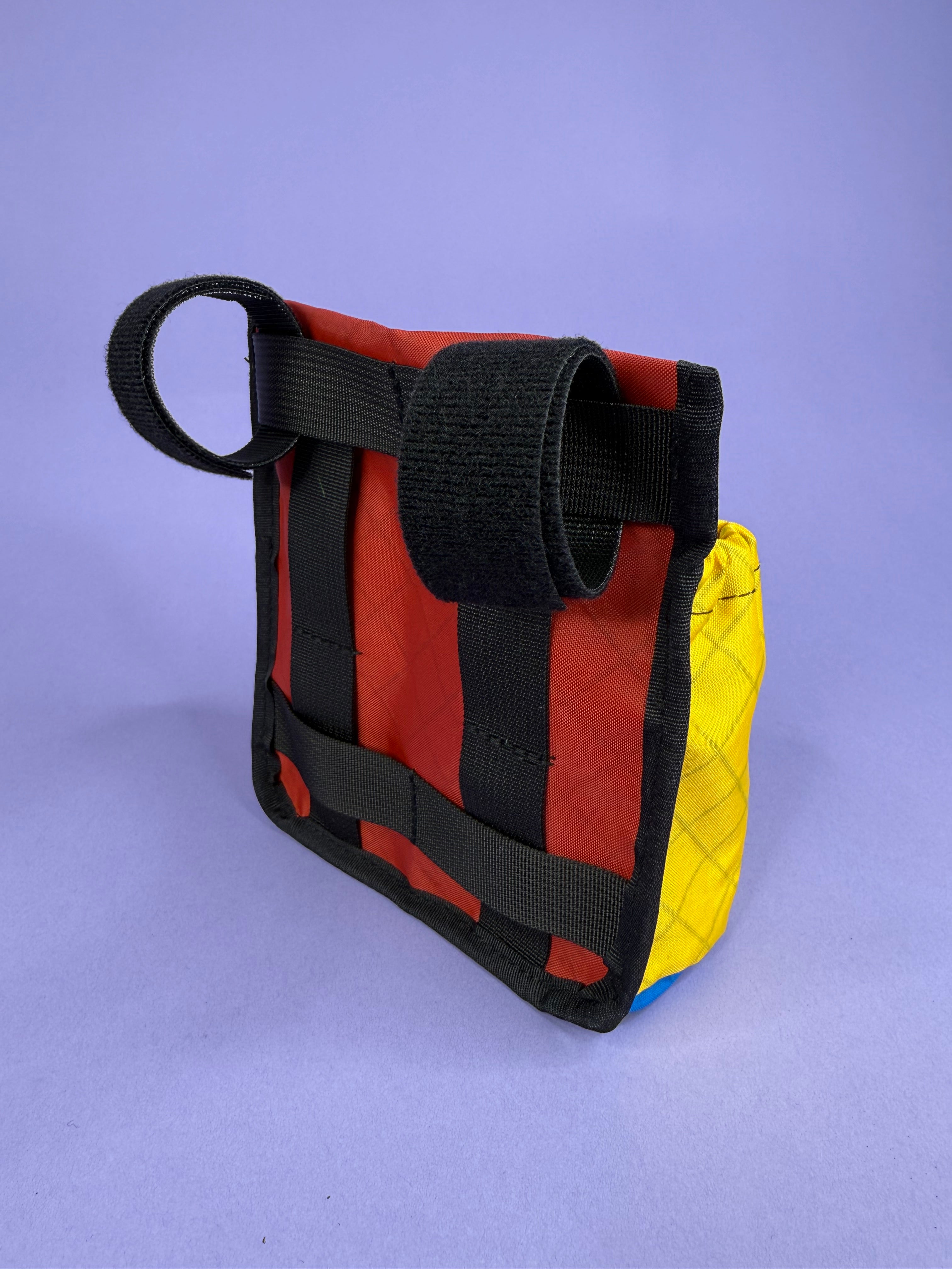 Yellow/Blue Bootleg Bevvy Carrier