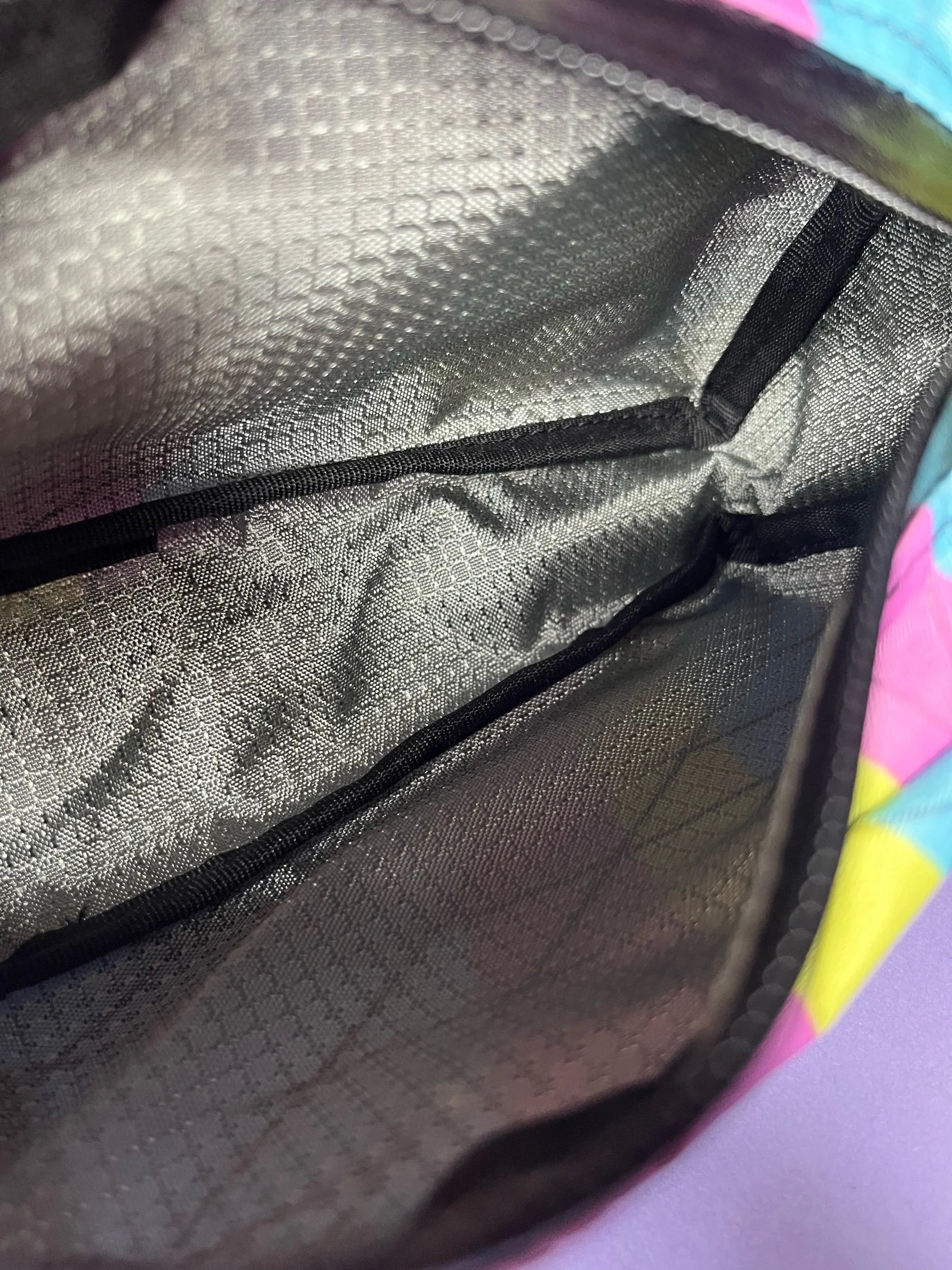 Trippy Top Tube Bag